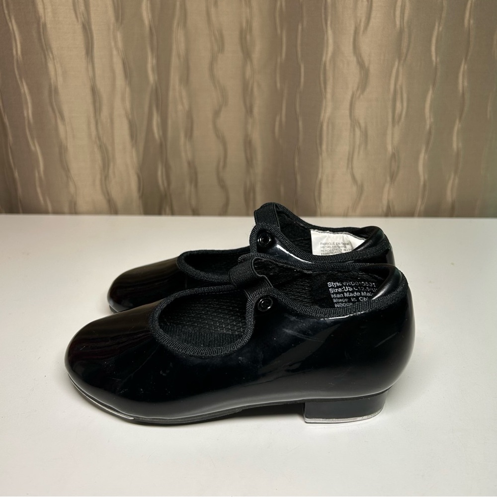 🌺 Revolution Dance Toddler Girl's 12.5 Black Patent Buckle Tap